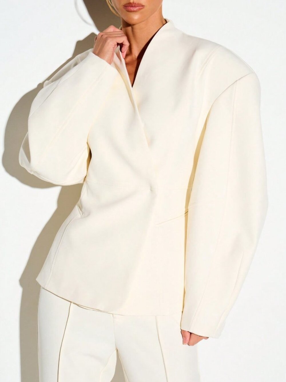 White Elegant Women's Loose Regular V Neck Single Breasted Pockets Jacket - Picture 5 of 5